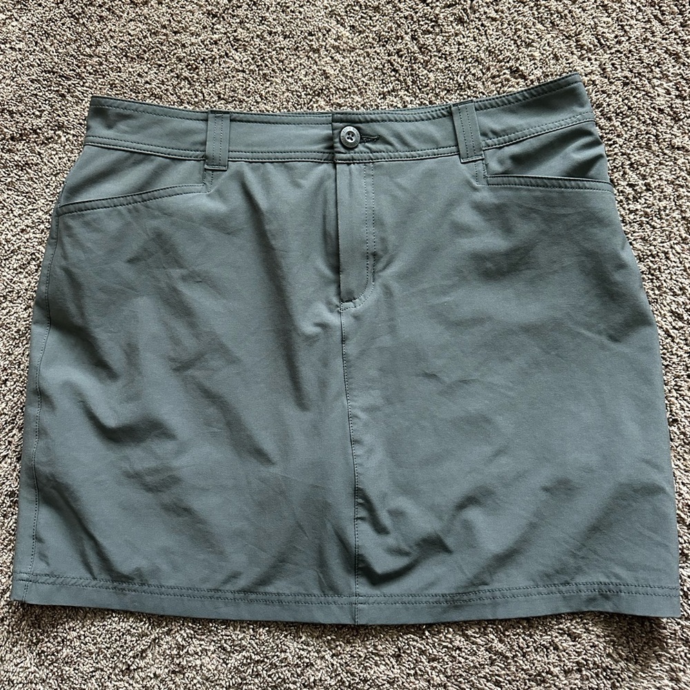 Eddie Bauer Gray Stretch Skort sz 10 - Picture 3 of 6